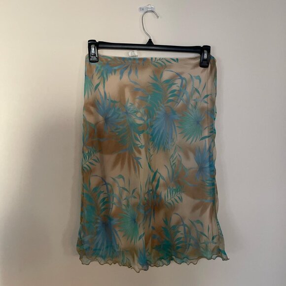 Y2K tan and blue sheer floral skirt with elastic waist  Size S but can fit a med - Picture 4 of 4